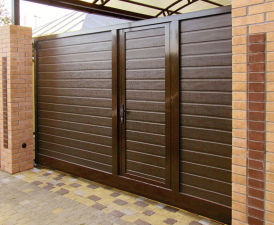 Ворота с калиткой в Крымске