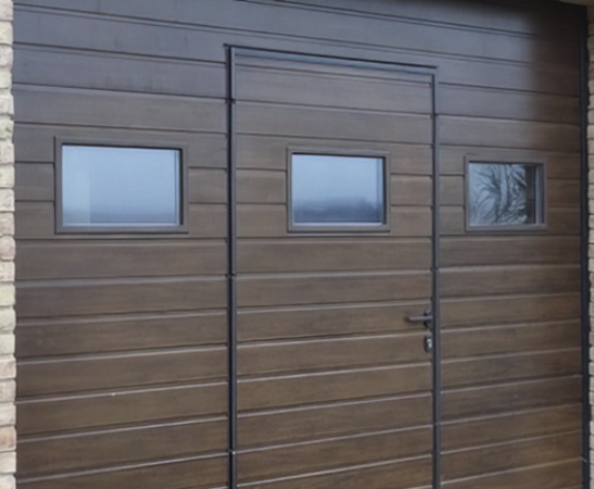 Ворота с окнами в Крымске